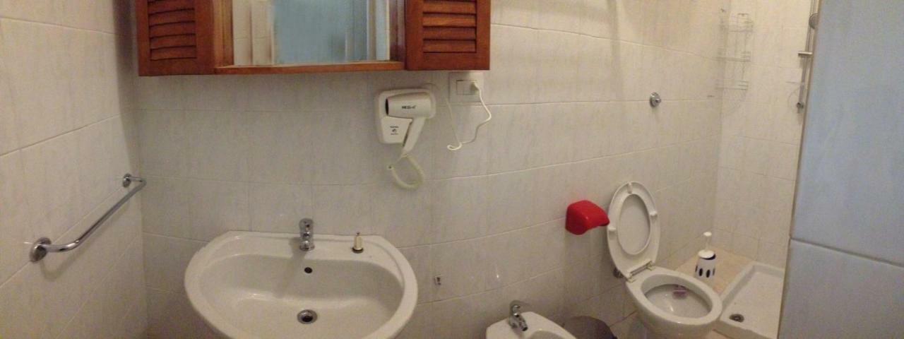 Boutique Oriente Express Hotell Cagliari Exteriör bild